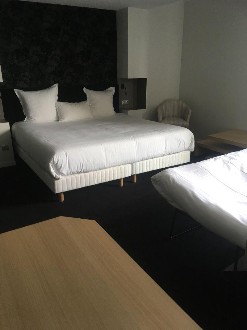 Le Konine - Hotel & Bar & Restaurant Montceau-les-Mines Eksteriør billede