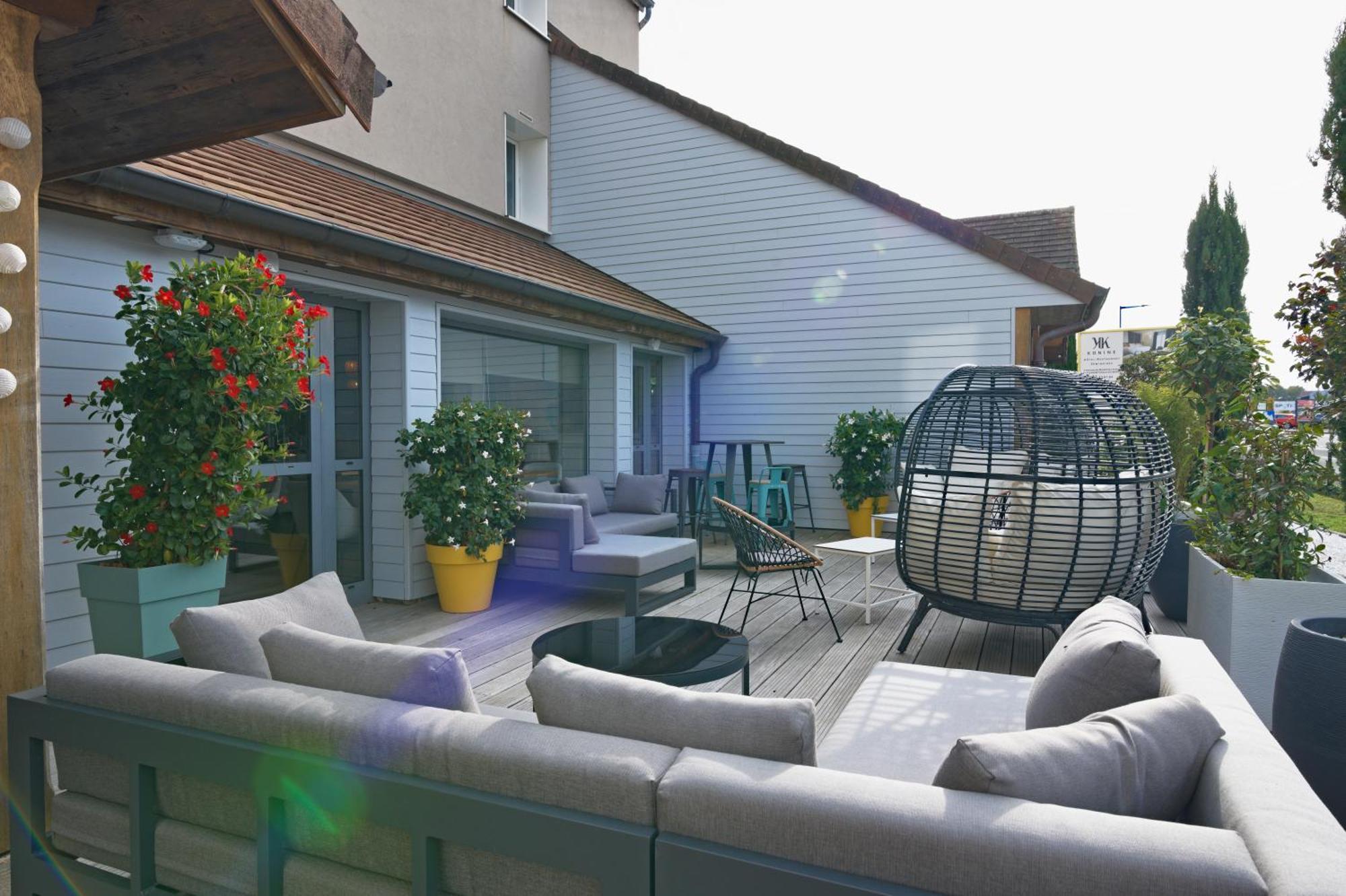 Le Konine - Hotel & Bar & Restaurant Montceau-les-Mines Eksteriør billede