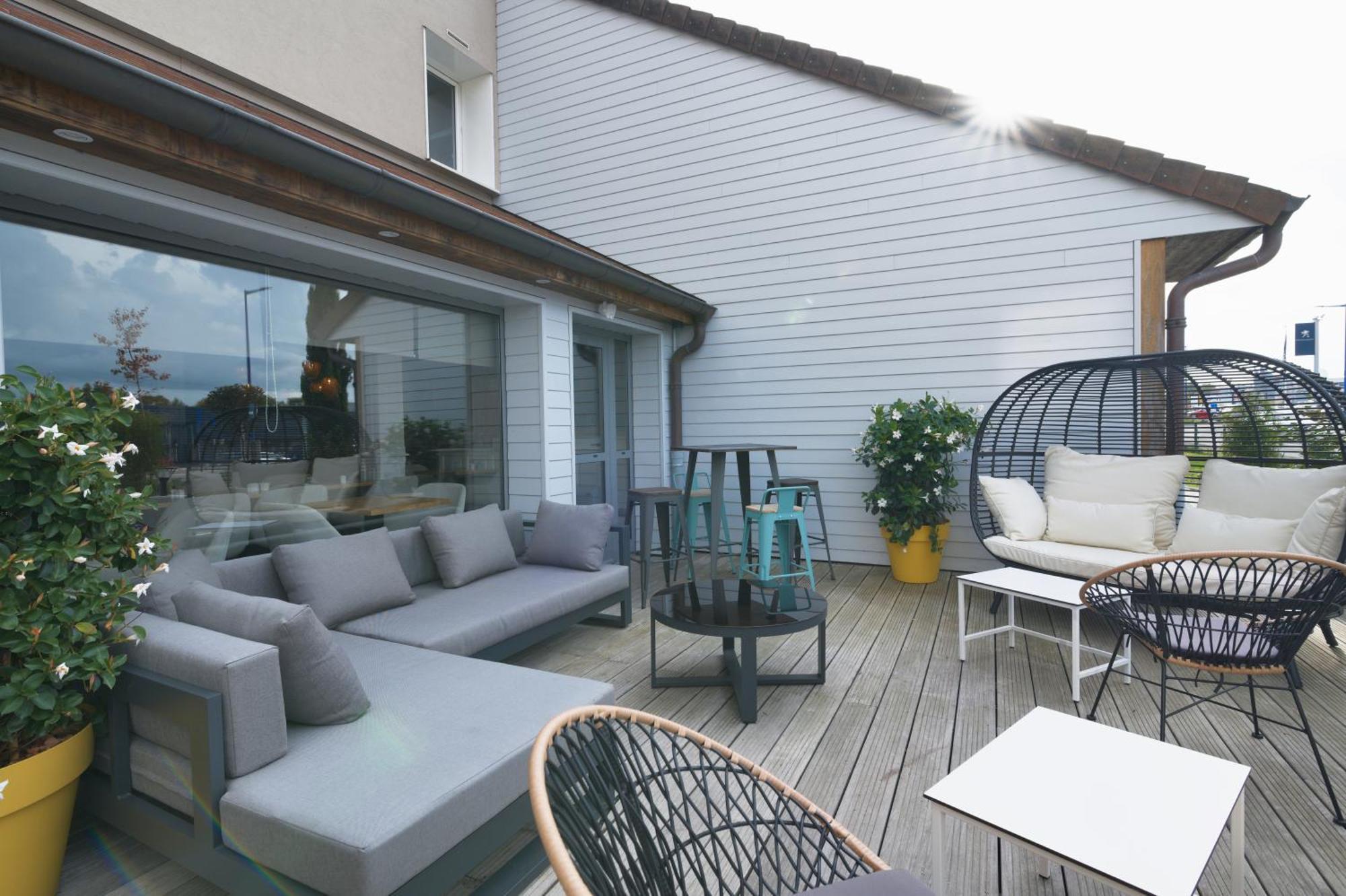 Le Konine - Hotel & Bar & Restaurant Montceau-les-Mines Eksteriør billede